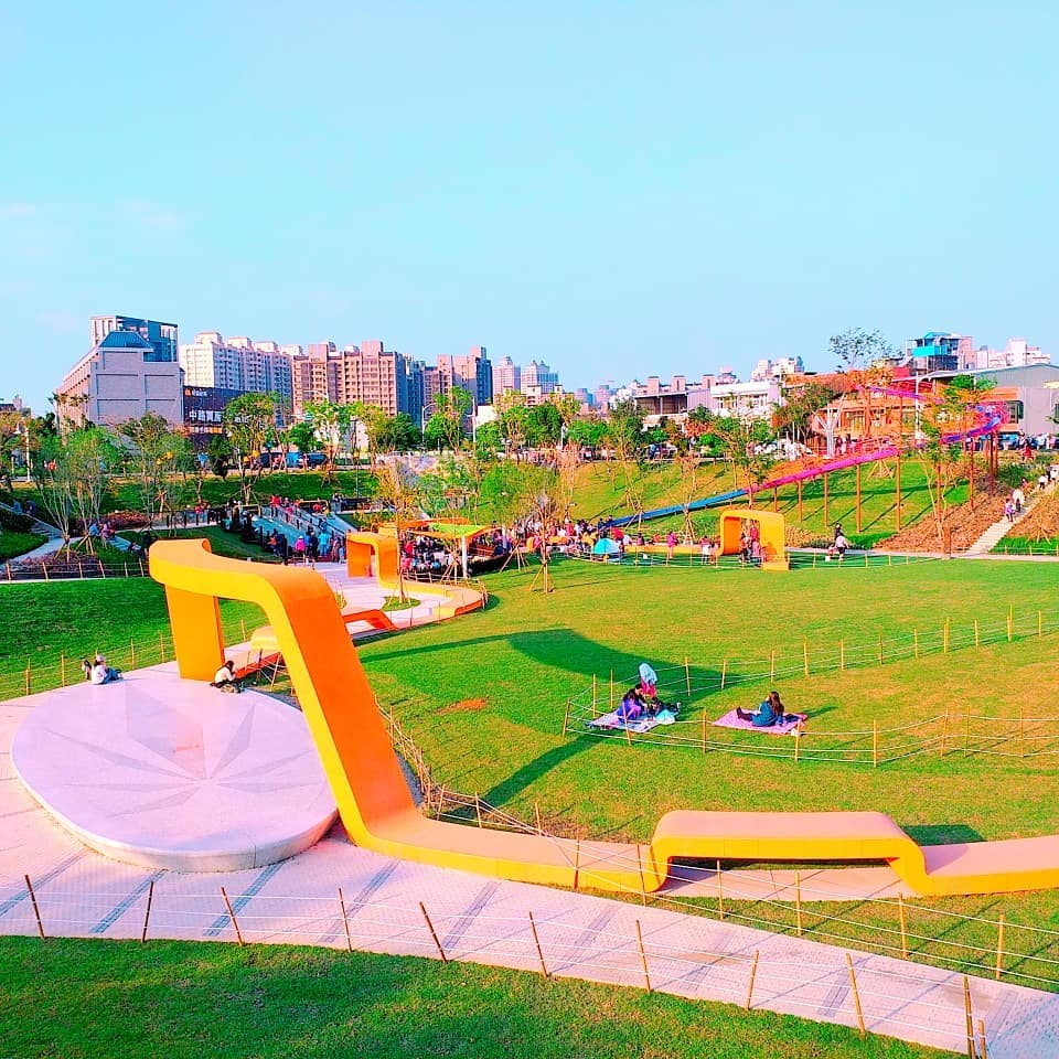 桃園風禾公園｜台北 Taipei 台北滑梯 台北親子 台北親子好去處 台北親子景點 台北親子必玩 台北親子行程 台北親子自由行 桃園 TaoYuen 桃園親子 桃園親子好去處 桃園親子必去 桃園親子行程 桃園親子自由行 桃園風禾公園附近美食 桃園風禾公園停車 桃園風禾公園2018 桃園風禾公園溜滑梯 桃園風禾公園交通 風禾公園附近景點 風禾公園設施 桃園特色公園 桃園公園 風禾公園廁所