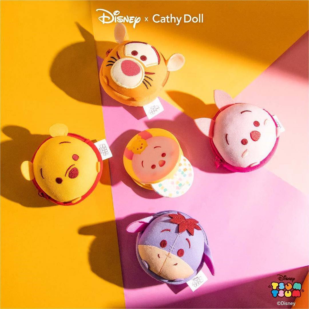 Cathy Doll｜泰國 Thailand Thai 泰國自由行 泰國必去 泰國必買 泰國美妝 泰國美妝品 泰國化妝品 泰好買 泰國必買美妝泰國美妝2018 泰國美妝2019 泰國美妝ptt 泰國必買藥妝2018 泰國必買彩妝2018 泰國4u2 泰國必買彩妝2019 泰國必買口紅 泰國化妝品2019 泰國化妝品香港 曼谷 Bangkok 曼谷自由行 曼谷必去 曼谷必買 曼谷美妝 曼谷美妝品 曼谷化妝品 曼谷必買美妝 曼谷必買美妝2019 曼谷必買彩妝2018 曼谷必買衣服 曼谷必買藥膏 曼谷美妝2018 曼谷必買品牌 曼谷必買藥品 曼谷必買藥妝2018 曼谷必買2019 曼谷必買名產 曼谷美妝2019 CutePress Mistine BeautyCottage BeautyBuffet Zenn 4U2 XOXOMakeup CathyDoll cathy doll香港 cathy doll disney cathy doll迪士尼粉餅 cathy doll tsum tsum 泰國cathy doll迪士尼 cathy doll迪士尼評價 cathy doll disney tsum tsum 泰國cathy doll tsum tsum cathy doll tsum tsum代購 cathy doll迪士尼眼影