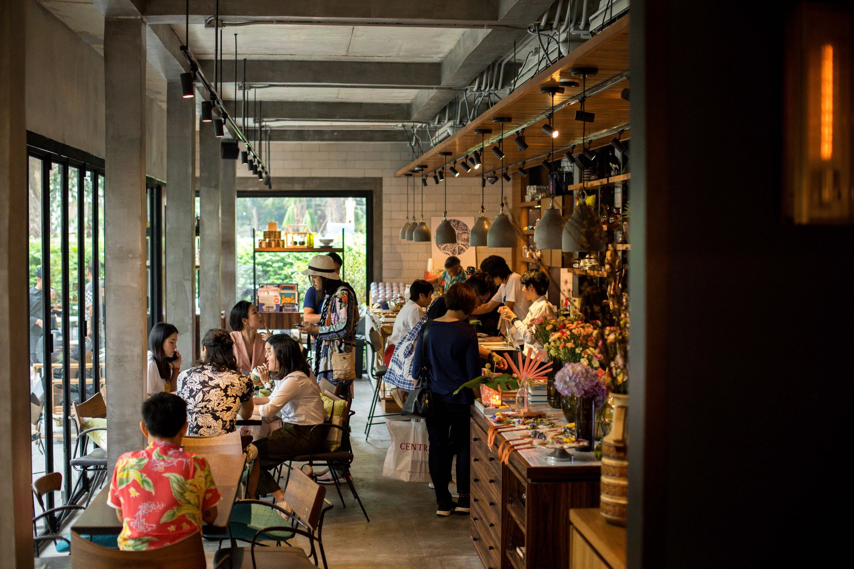 The Booksmith｜泰國 Thailand 泰國必食 泰國必吃 泰國必到 泰國必去 泰國必買 泰國必掃 泰國自由行 行程 泰國行程包 泰國懶人包 泰國好去處 泰國景點 泰國必到景點 泰國必去景點 泰國美食 泰國交通 泰國攻略 泰國自由行行程 泰國自由行行程推薦 泰國酒店 泰國飯店 泰國酒店推薦 泰國飯店推薦 泰國必住酒店 泰國必住飯店 泰國必食2019 泰國必吃2019 泰國必到2019 泰國必去2019 泰國必買2019 泰國必掃2019 泰國自由行2019 泰國行程2019 泰國行程包2019 泰國懶人包2019 泰國好去處2019 泰國景點2019 泰國必到景點2019 泰國必去景點2019 泰國美食2019 泰國交通2019 泰國攻略2019 泰國自由行行程2019 泰國自由行行程推薦2019 泰國酒店2019 泰國飯店2019 泰國酒店推薦2019 泰國飯店推薦2019 泰國必住酒店2019 泰國必住飯店2019 清邁 Chiang Mai 清邁必食 清邁必吃 清邁必到 清邁必去 清邁必買 清邁必掃 清邁自由行 清邁行程 清邁行程包 清邁懶人包 清邁好去處 清邁景點 清邁必到景點 清邁必去景點 清邁美食 清邁交通 清邁攻略 清邁自由行行程 清邁自由行行程推薦 清邁酒店 清邁飯店 清邁酒店推薦 清邁飯店推薦 清邁必住酒店 清邁必住飯店 清邁必食2019 清邁必吃2019 清邁必到2019 清邁必去2019 清邁必買2019 清邁必掃2019 清邁自由行2019 行程2019 清邁行程包2019 清邁懶人包2019 清邁好去處2019 清邁景點2019 清邁必到景點2019 清邁必去景點2019 清邁美食2019 清邁交通2019 清邁攻略2019 清邁自由行行程2019 清邁自由行行程推薦2019 清邁酒店2019 清邁飯店2019 清邁酒店推薦2019 清邁飯店推薦2019 清邁必住酒店2019 清邁必住飯店2019 泰國文青 清邁文青 泰國文青景點 清邁文青景點 Baan Kang Wat MAIIAM Contemporary Art Museum MAIIAM The Giant Chiangmai Woo Cafe & Art Gallery Wild Coffee & Bistro Asama Cafe GRAPH CAFE The Booksmith